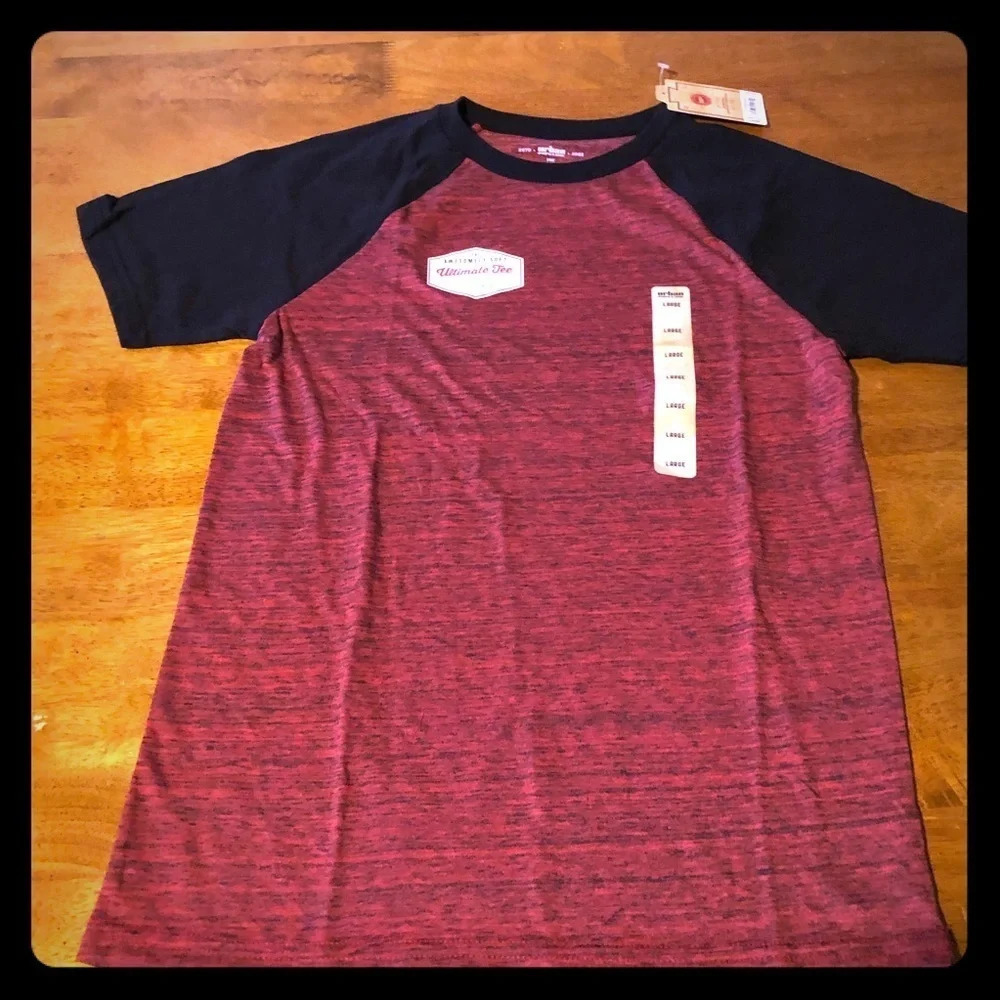 Urban Pipeline Awesomely soft tee